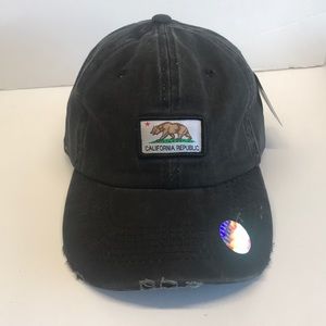 Women’s Vintage CALIFORNIA REPUBLIC washed cap.